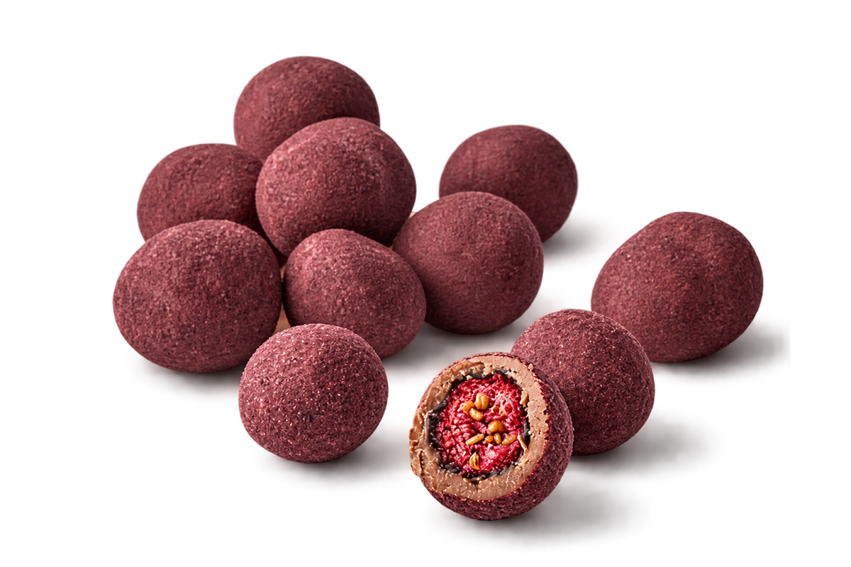 Blueberry in Milk Chocolate Dragee